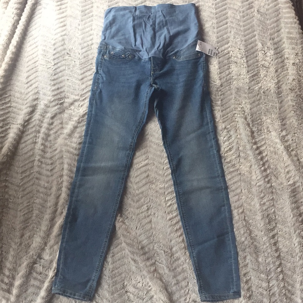 ❌ SOLD ❌ H&M Mama Super Skinny Maternity Jeans
